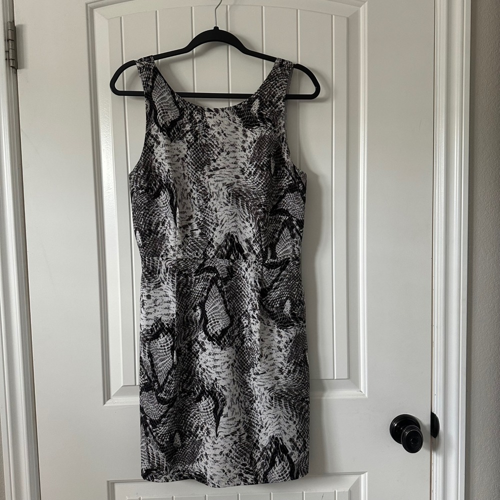 BB‎ Dakota Snakeskin Print Sleeveless Dress Size Medium